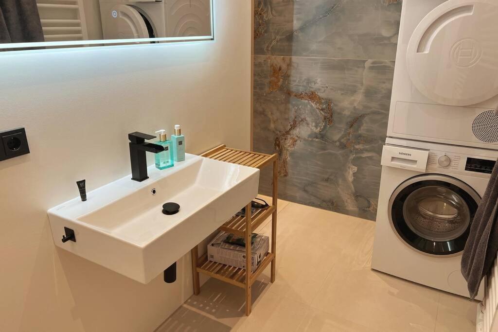 Soul-Apartment Balkon Privatparkplatz 2 Boxspringbetten 55Zoll Tv Wlan 莱比锡 外观 照片